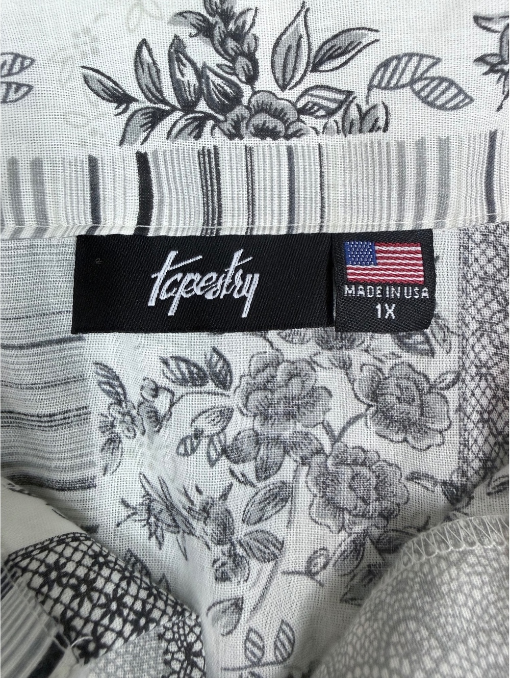 Tapestry Women's 1X Black and White Floral Striped Button-Up Shirt Made in USA